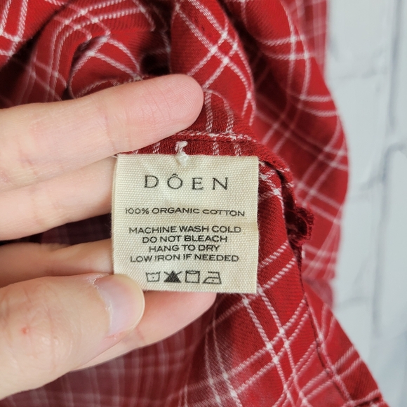 Doen Holde rouge red cottage plaid long sleeve button front shirt top - Picture 11 of 14